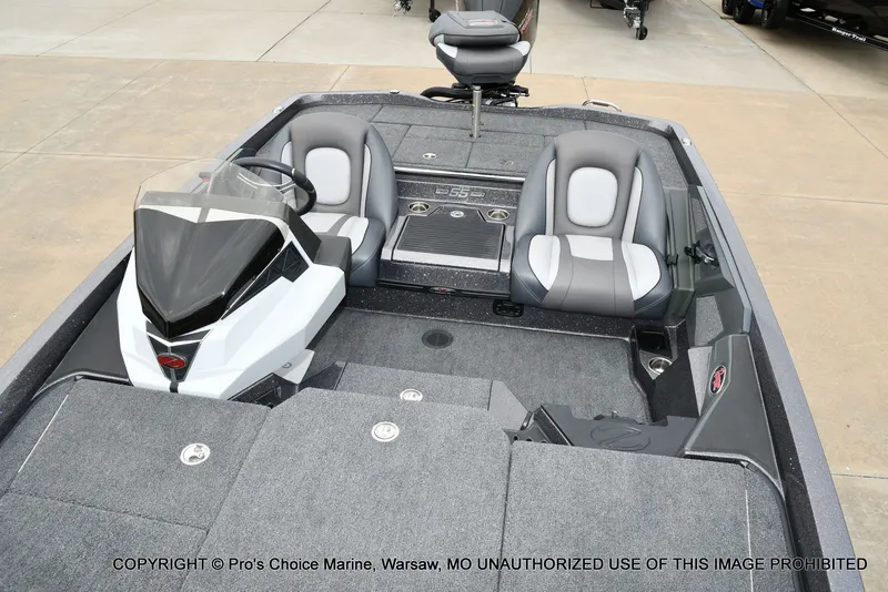 Slide: The Image of Ranger Z518 w/200HP Pro-XS 4 Stroke 2023 - 15