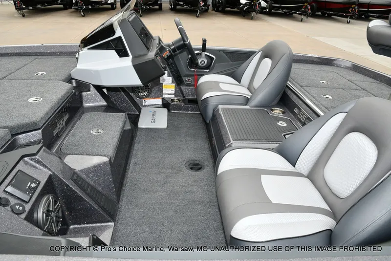 Slide: The Image of Ranger Z518 w/200HP Pro-XS 4 Stroke 2023 - 18