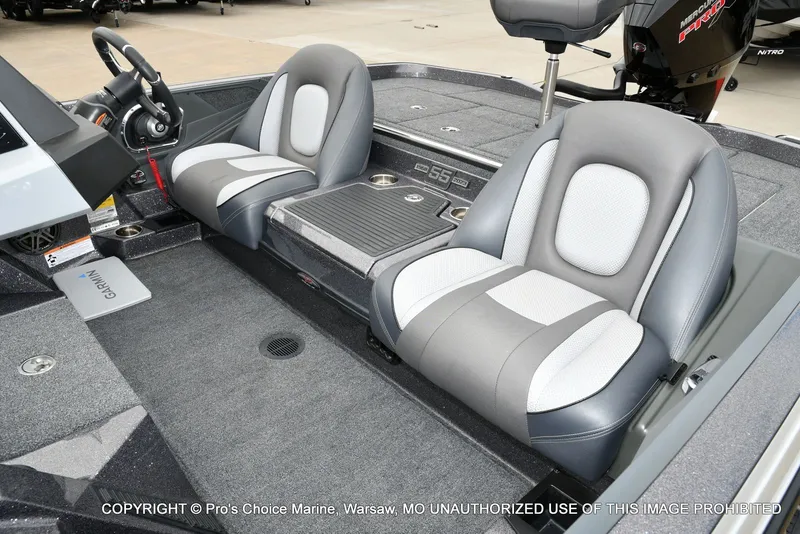 Slide: The Image of Ranger Z518 w/200HP Pro-XS 4 Stroke 2023 - 19