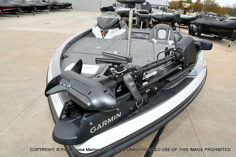 Slide: The Image of Ranger Z518 w/200HP Pro-XS 4 Stroke 2023 - 30