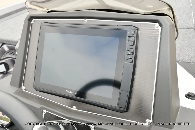 Slide: The Image of Ranger Z518 w/200HP Pro-XS 4 Stroke 2023 - 37