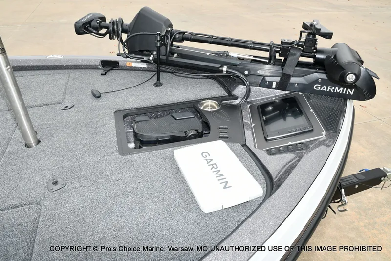 Slide: The Image of Ranger Z518 w/200HP Pro-XS 4 Stroke 2023 - 4
