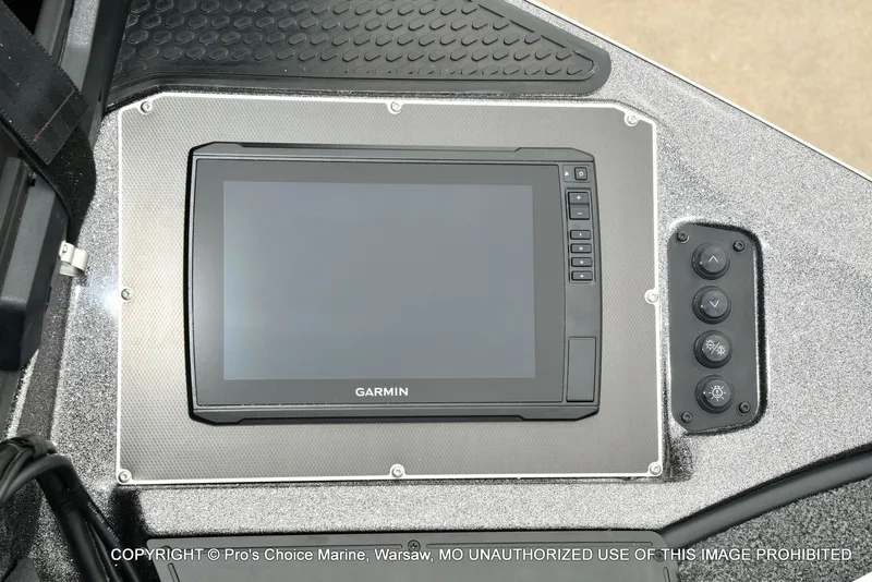 Slide: The Image of Ranger Z518 w/200HP Pro-XS 4 Stroke 2023 - 48