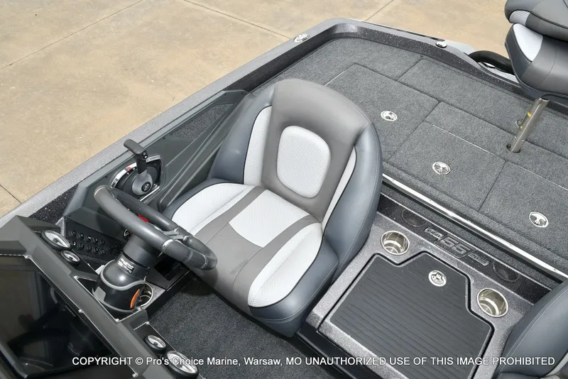 Slide: The Image of Ranger Z518 w/200HP Pro-XS 4 Stroke 2023 - 50