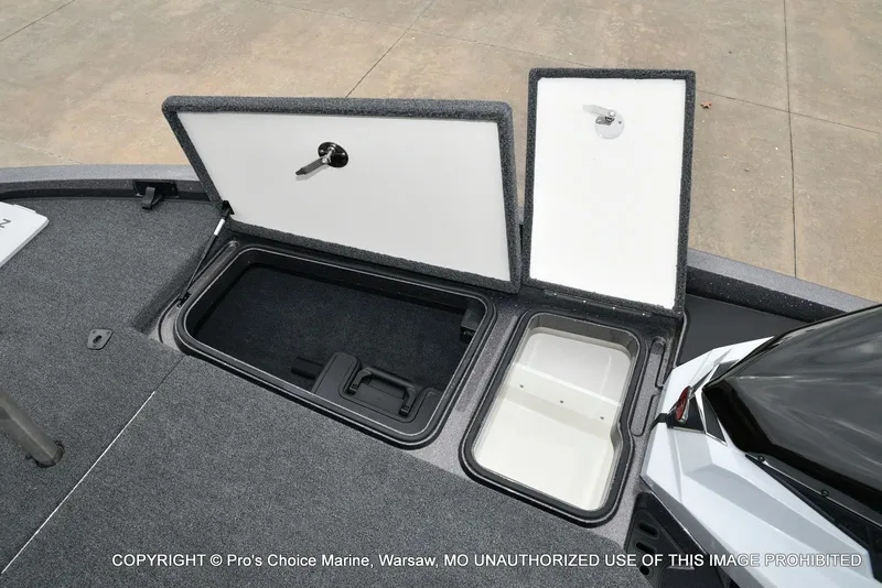 Slide: The Image of Ranger Z518 w/200HP Pro-XS 4 Stroke 2023 - 59