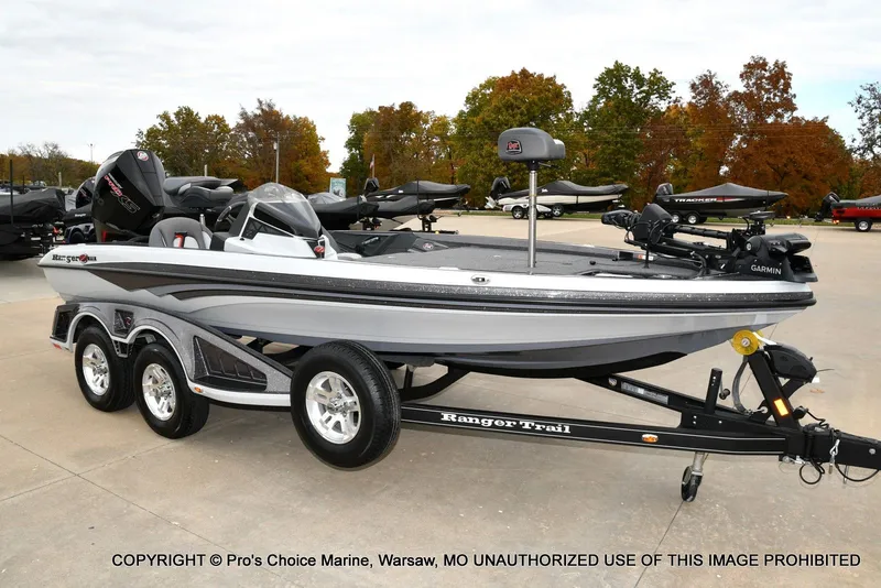 Slide: The Image of Ranger Z518 w/200HP Pro-XS 4 Stroke 2023 - 70