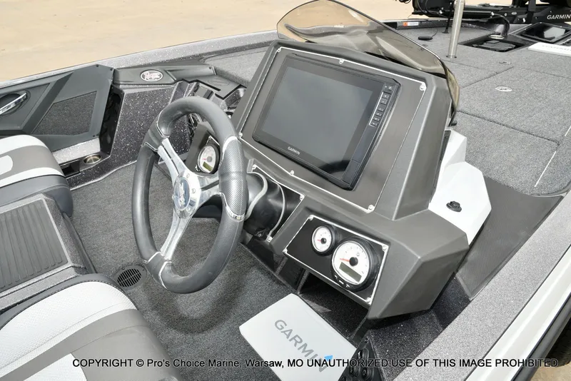 Slide: The Image of Ranger Z518 w/200HP Pro-XS 4 Stroke 2023 - 8