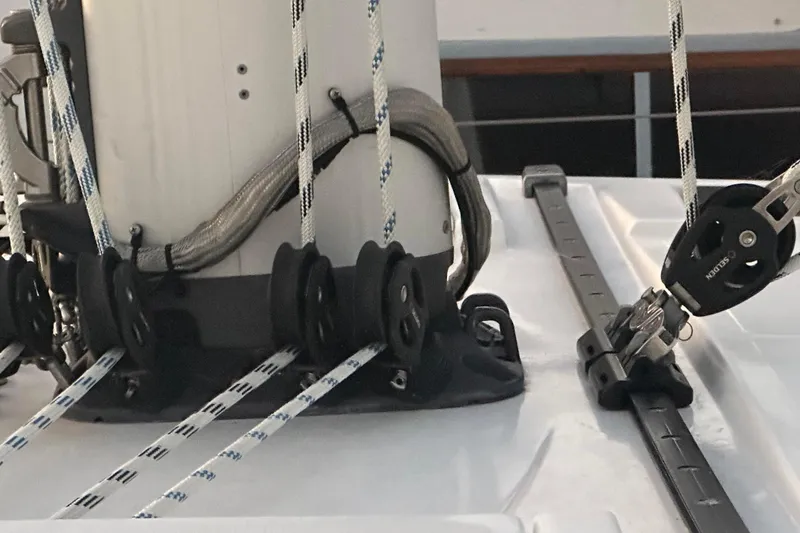 Slide: The Image of Selden Jib Leads - 18