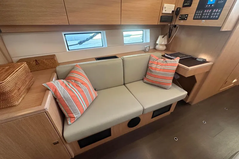 Slide: The Image of Large Dinette With Ample Seating - 26