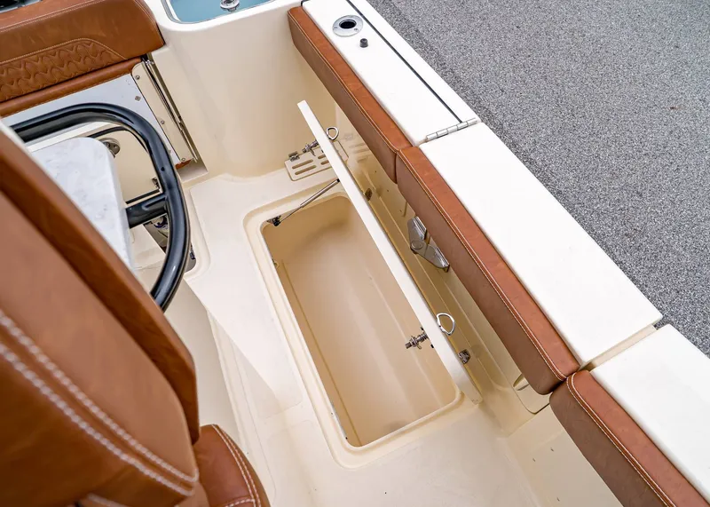 Slide: The Image of Scout 260 LXF 2026 - 15