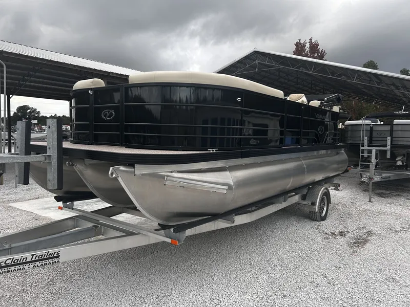 The Image of Veranda Vista View Series 20RC-TRITOON-115HP 2026 - 1