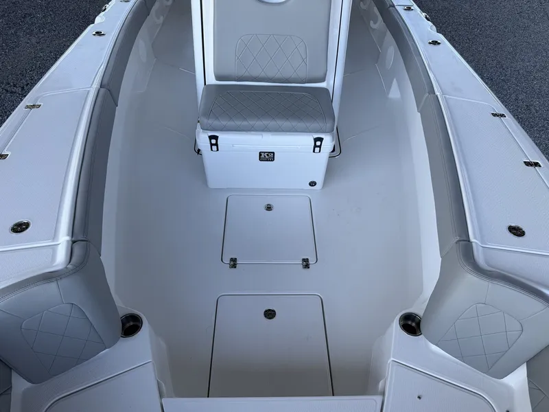 Slide: The Image of Blazer Bay Makaira 2800 2026 - 13