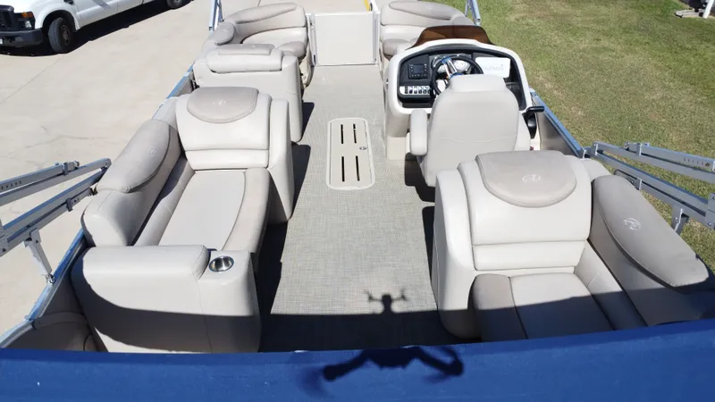 Slide: The Image of Avalon CAT EL 2385T 2018 - 23