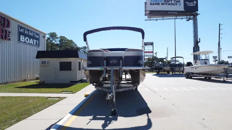 Slide: The Image of Avalon CAT EL 2385T 2018 - 9