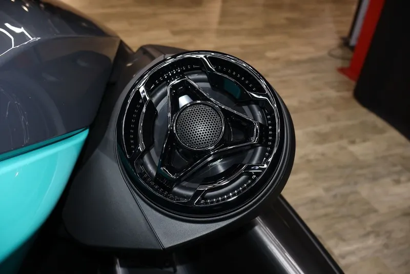 Slide: The Image of Sea-Doo GTR 230 2026 - 19