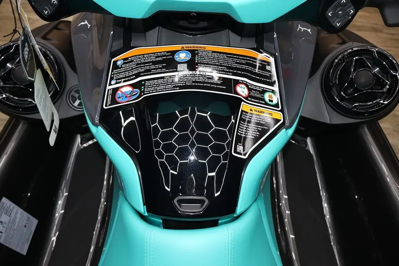 Slide: The Image of Sea-Doo GTR 230 2026 - 21