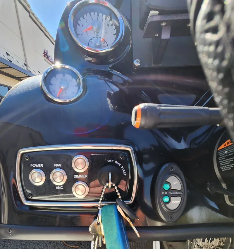 Slide: The Image of Nitro Z19 2017 - 15