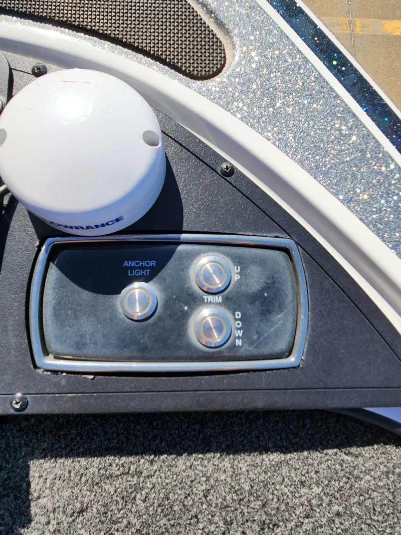 Slide: The Image of Nitro Z19 2017 - 20