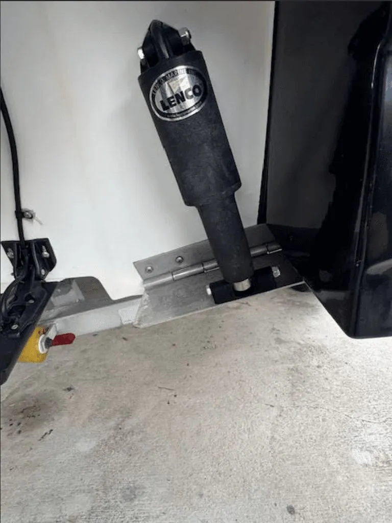 Slide: The Image of NauticStar 227 XTS CC 2019 - 25