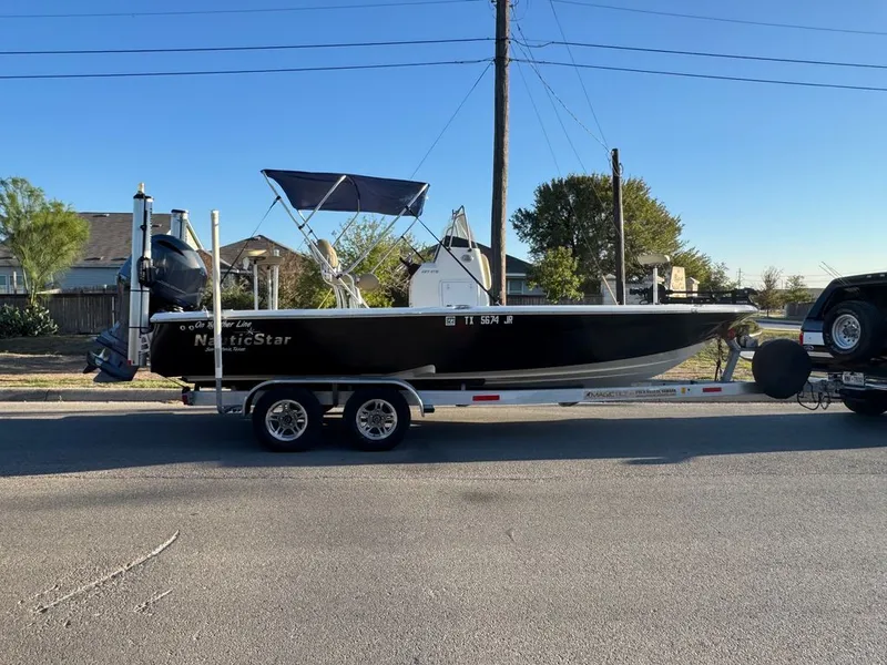 Slide: The Image of NauticStar 227 XTS CC 2019 - 38