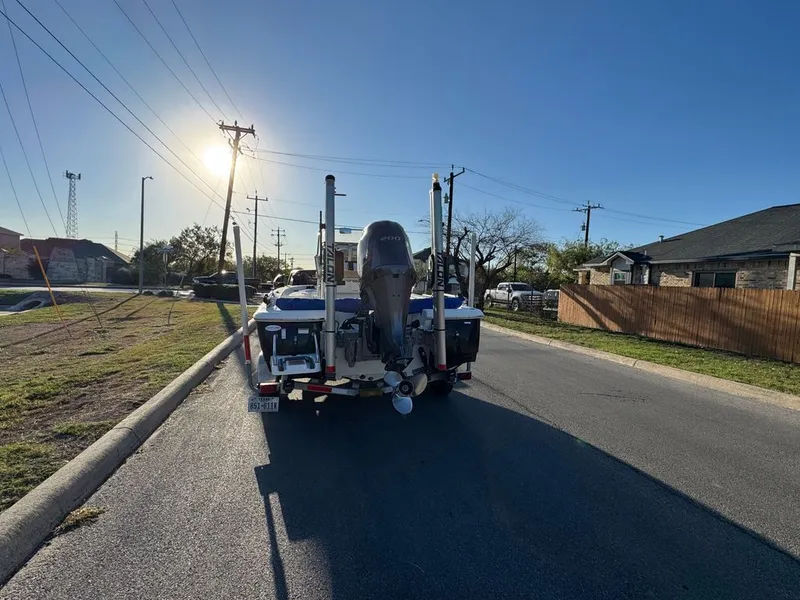 Slide: The Image of NauticStar 227 XTS CC 2019 - 4