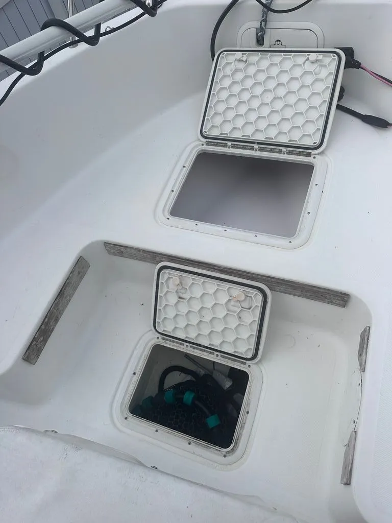 Slide: The Image of Pro-Line 22 Sport 2004 - 14