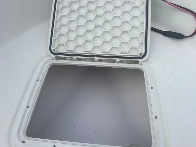 Slide: The Image of Pro-Line 22 Sport 2004 - 9