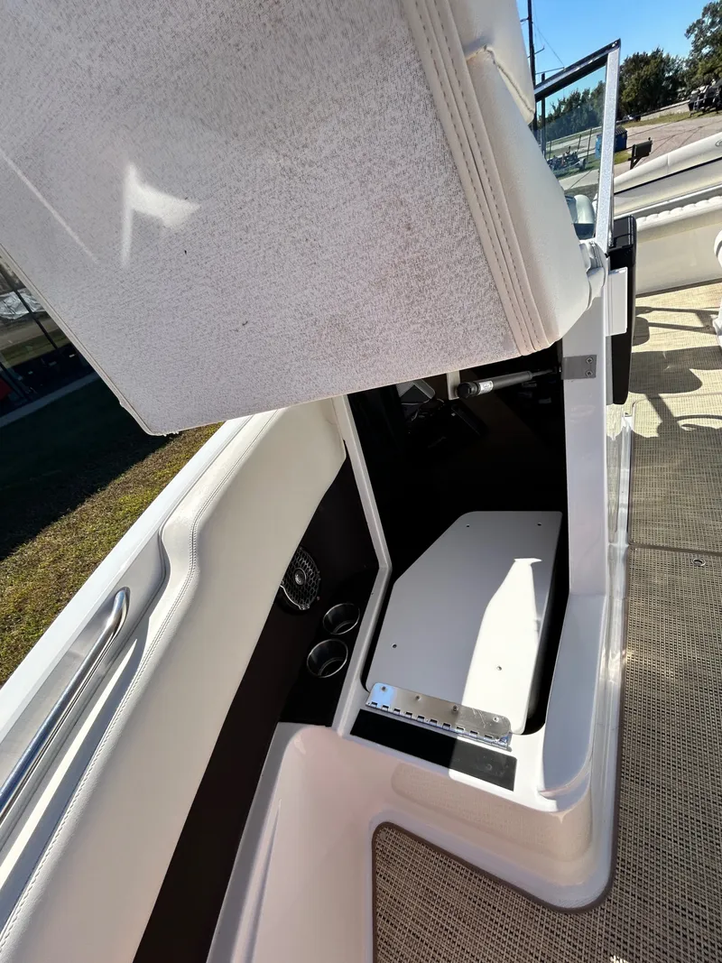 Slide: The Image of Cobalt R5 2015 - 24