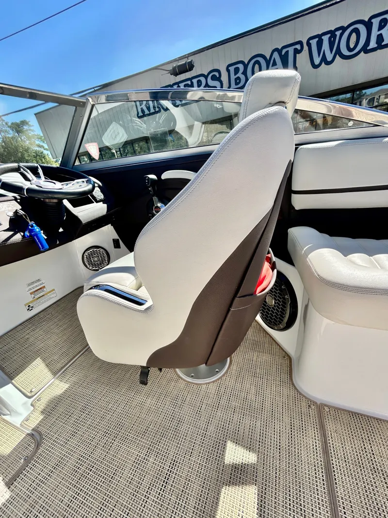 Slide: The Image of Cobalt R5 2015 - 33