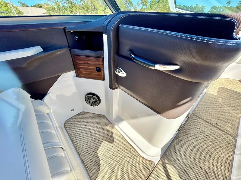 Slide: The Image of Cobalt R5 2015 - 41