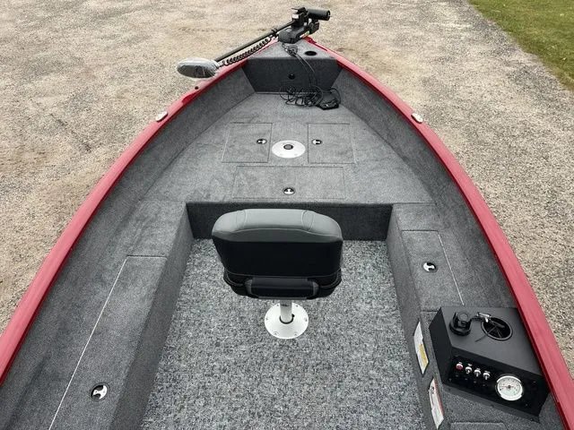 Slide: The Image of Tracker Super Guide V 16 T 2026 - 15