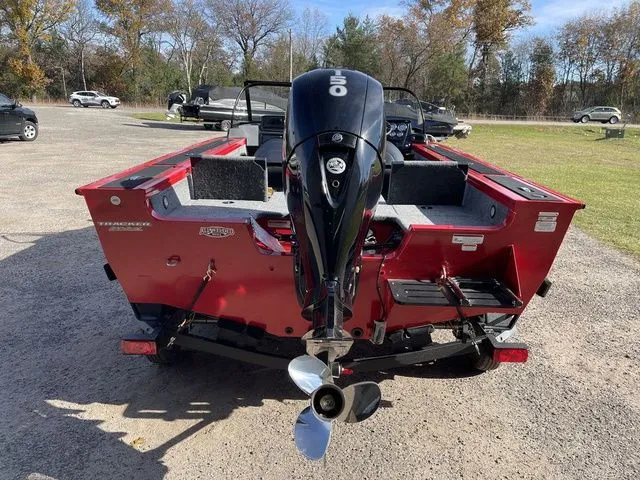 Slide: The Image of Tracker Targa V-18 Combo 2026 - 6