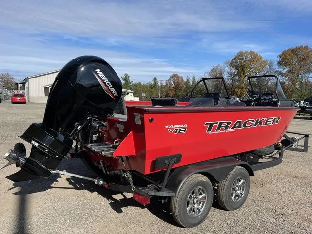 Slide: The Image of Tracker Targa V-18 Combo 2026 - 8