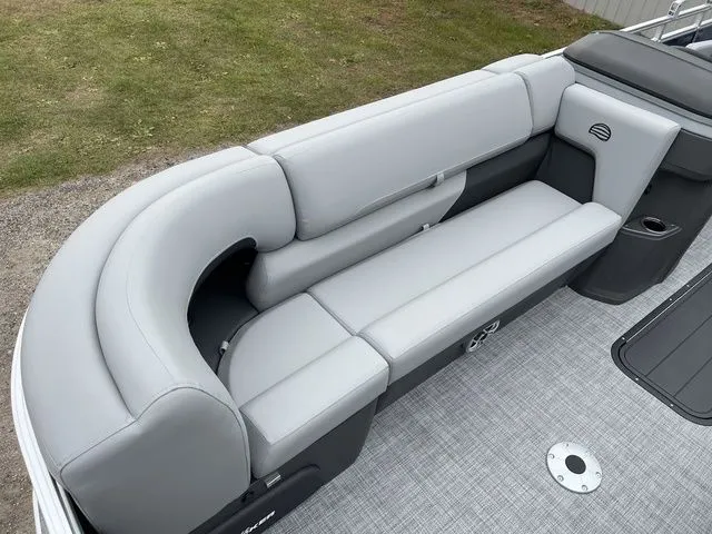 Slide: The Image of Sun Tracker SportFish 22 XP3 2026 - 14