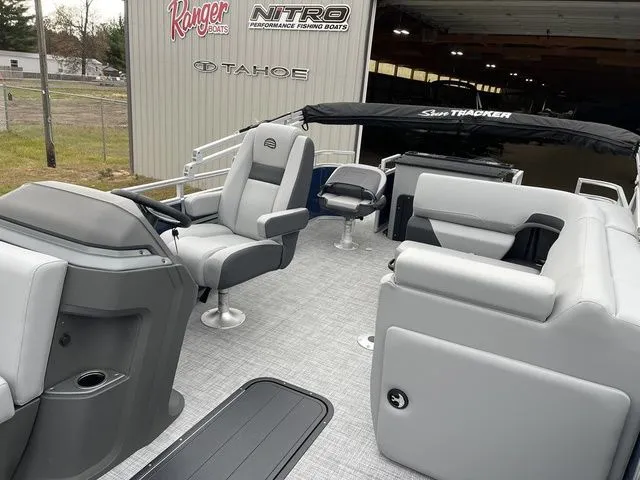 Slide: The Image of Sun Tracker SportFish 22 XP3 2026 - 16