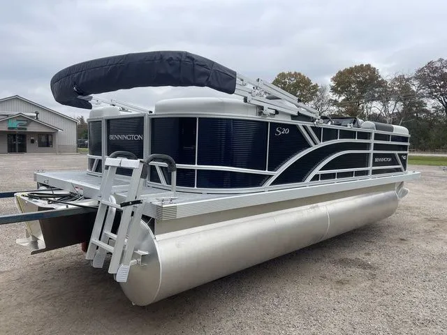 Slide: The Image of Bennington S Quad Bench 20 SSR 2026 - 6