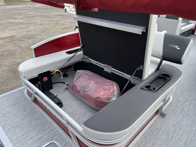 Slide: The Image of Bennington S Swingback 22 SSB 2026 - 26