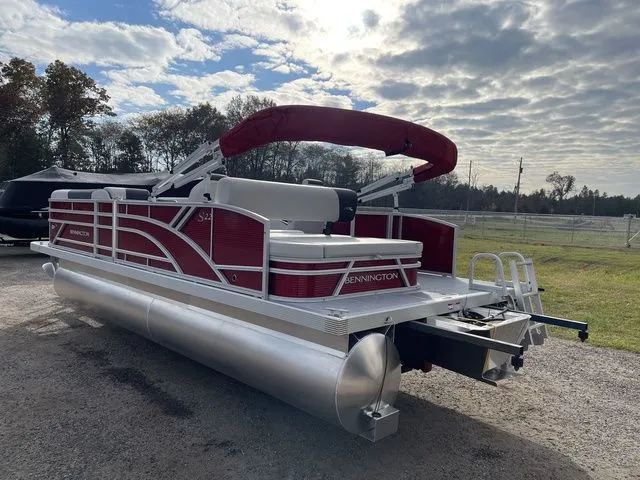 Slide: The Image of Bennington S Swingback 22 SSB 2026 - 5