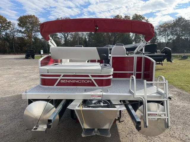 Slide: The Image of Bennington S Swingback 22 SSB 2026 - 6