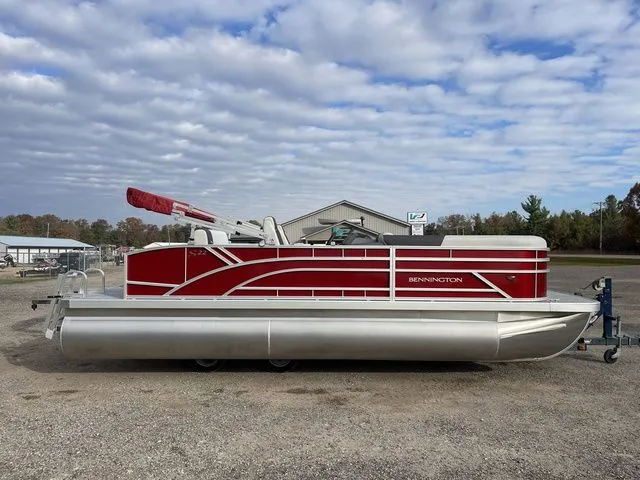 Slide: The Image of Bennington S Swingback 22 SSB 2026 - 9