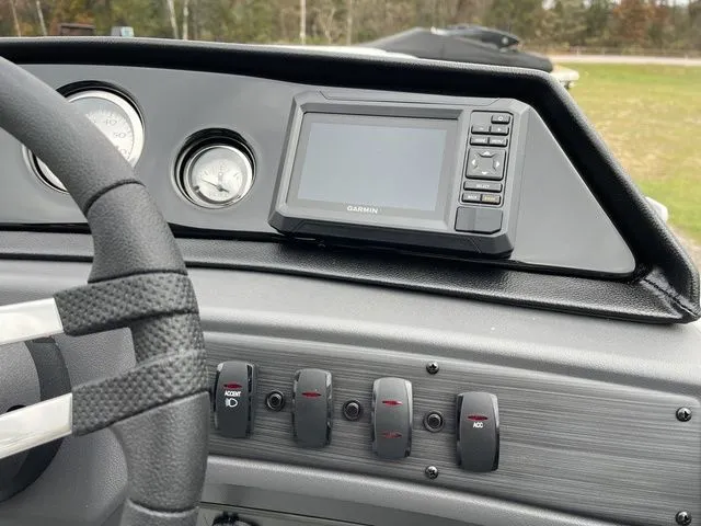 Slide: The Image of Bennington S L-Bench 20 SL 2026 - 20