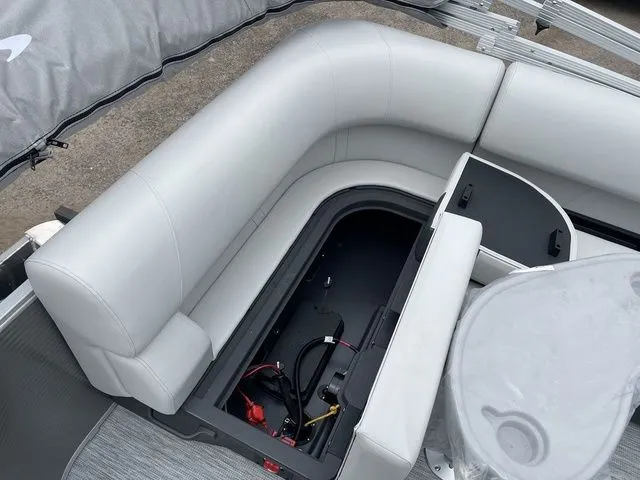 Slide: The Image of Bennington S L-Bench 20 SL 2026 - 24