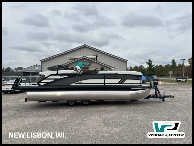 The Image of Bennington M Quad Bench 22 MFB 2026 - 1