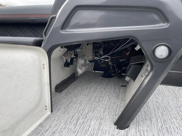 Slide: The Image of Bennington S L-Bench 20 SL 2026 - 19