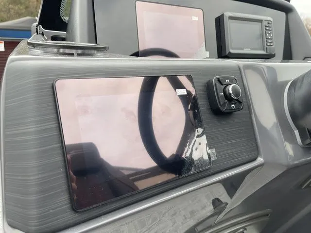 Slide: The Image of Bennington S L-Bench 20 SL 2026 - 24