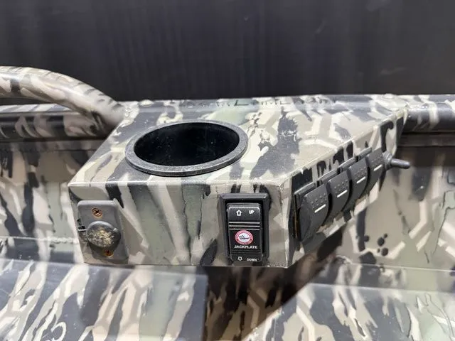 Slide: The Image of WeldBilt Weldbilt 1552 Holeshot 2022 - 8