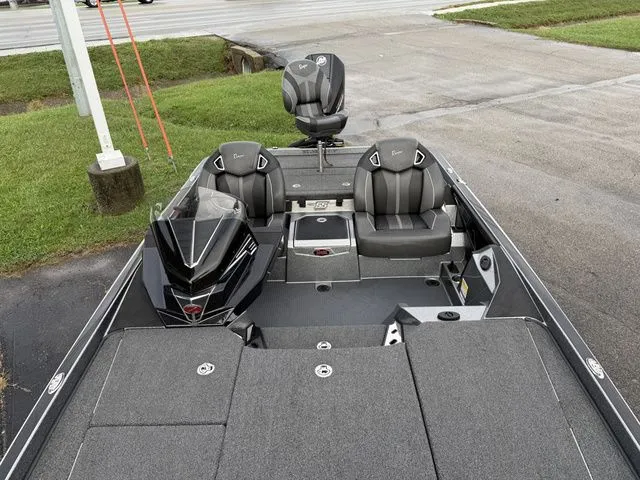 Slide: The Image of Ranger Z521R 2023 - 5