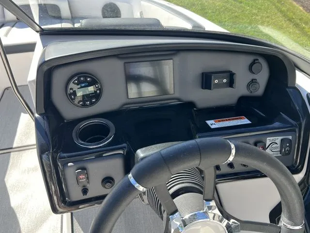 Slide: The Image of Yamaha AR195 2023 - 5