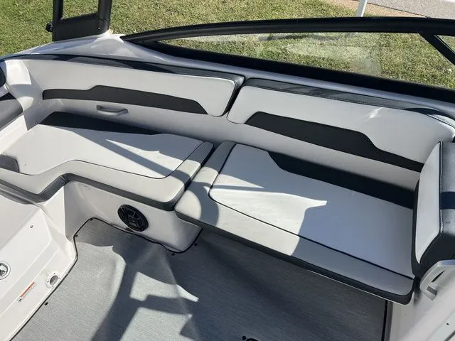 Slide: The Image of Yamaha AR195 2023 - 7