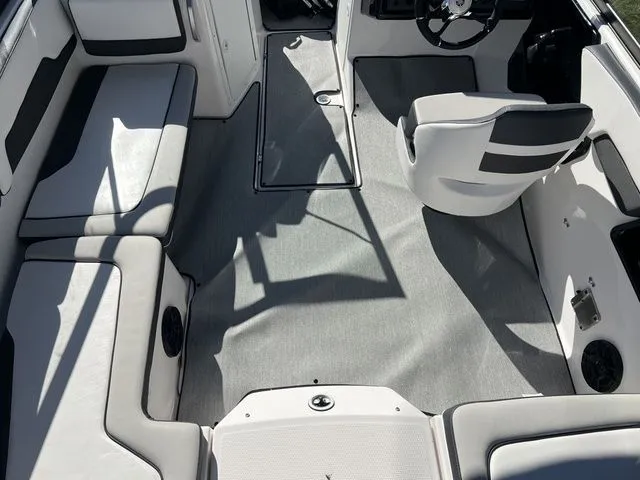 Slide: The Image of Yamaha AR195 2023 - 8